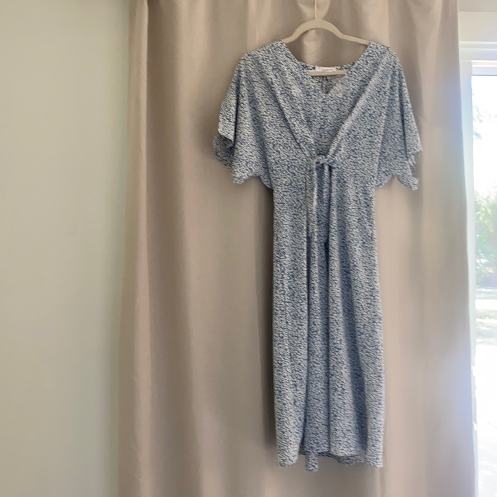 Blue & white floral maternity dress, unworn